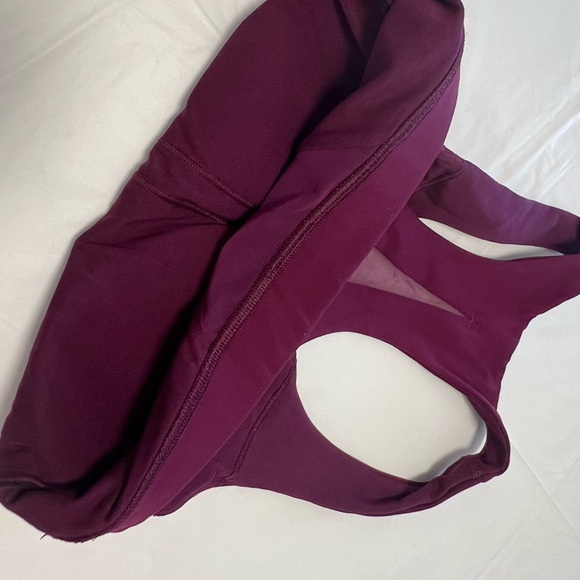 LULULEMON SPORT BRA TOP SIZE 4. - Picture 2 of 12
